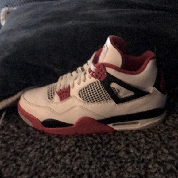 Nike Jordan 2020 4 red fire retro size 10 mens tried on never worn for sale - Picture 4 of 6